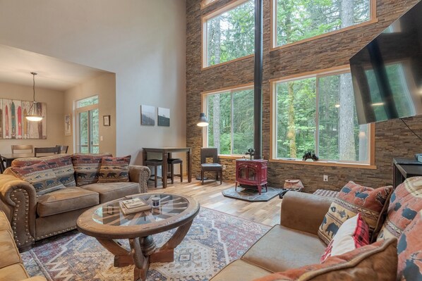 Smart TV, DVD player, books