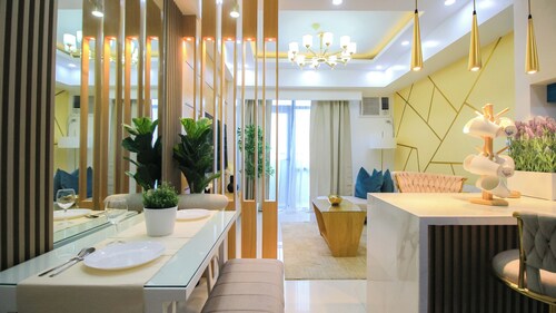 Cozy & Modern 2BR unit with Balcony in Manhattan Cubao - Cylo's Place