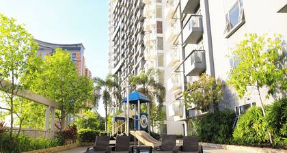 Cozy & Modern 2BR unit with Balcony in Manhattan Cubao - Cylo's Place