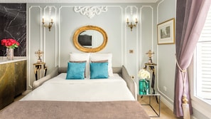 Apartment, Stadtblick | Wohnbereich | Arbeitsbereiche