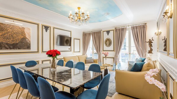 Apartment, City View | Living area