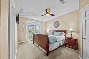 1 bedroom - Legacy Villa #2004  A short walk to the beach. (Gulfport)