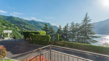 Leilighet (2 Bedrooms) | Utsikt mot innsjø