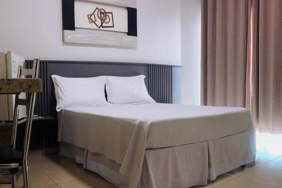 Habitación Deluxe doble, balcón, vistas a la ciudad | Escritorio y espacio para trabajar con un portátil
