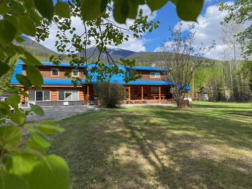 Cougar Mountain Lodge & Resort Ltd.