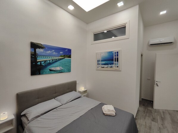 Comfort-huone | Egyptinpuuvillaiset lakanat, ylelliset vuodevaatteet, untuvapeitot