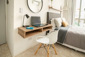 1 bedroom, desk, travel crib, WiFi - 99- Luminoso y Moderno Estudio en Palermo (Buenos Aires)