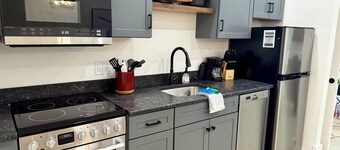 Restful Remedy~A modern industrial farmhouse Alcove studio in Pilot Mountain.