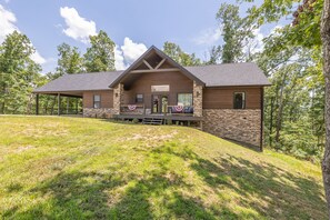 Exterior - 5-bedroom house just outside of Big Spring-Ozark National Scenic Riverways! (Van Buren)