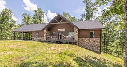 5-bedroom house just outside of Big Spring-Ozark National Scenic Riverways!