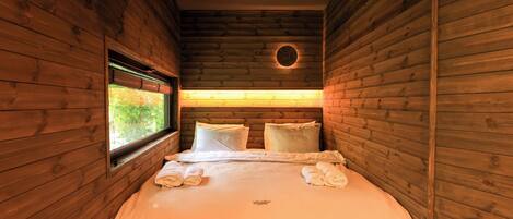 Luxury Villa, Garden View | Free WiFi