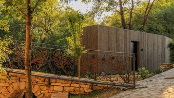 Luxury Villa, Garden View | Garden view