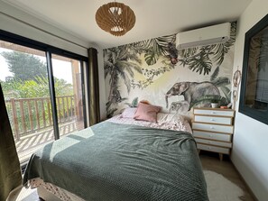 2 bedrooms, WiFi, bed sheets - Attractive contemporary house with all amenities within walking distance. (Castries)