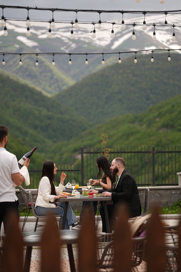 Restaurant - Motives Inn Dilijan (Dilijan)