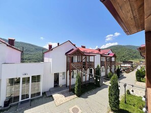 View from property - Motives Inn Dilijan (Dilijan)