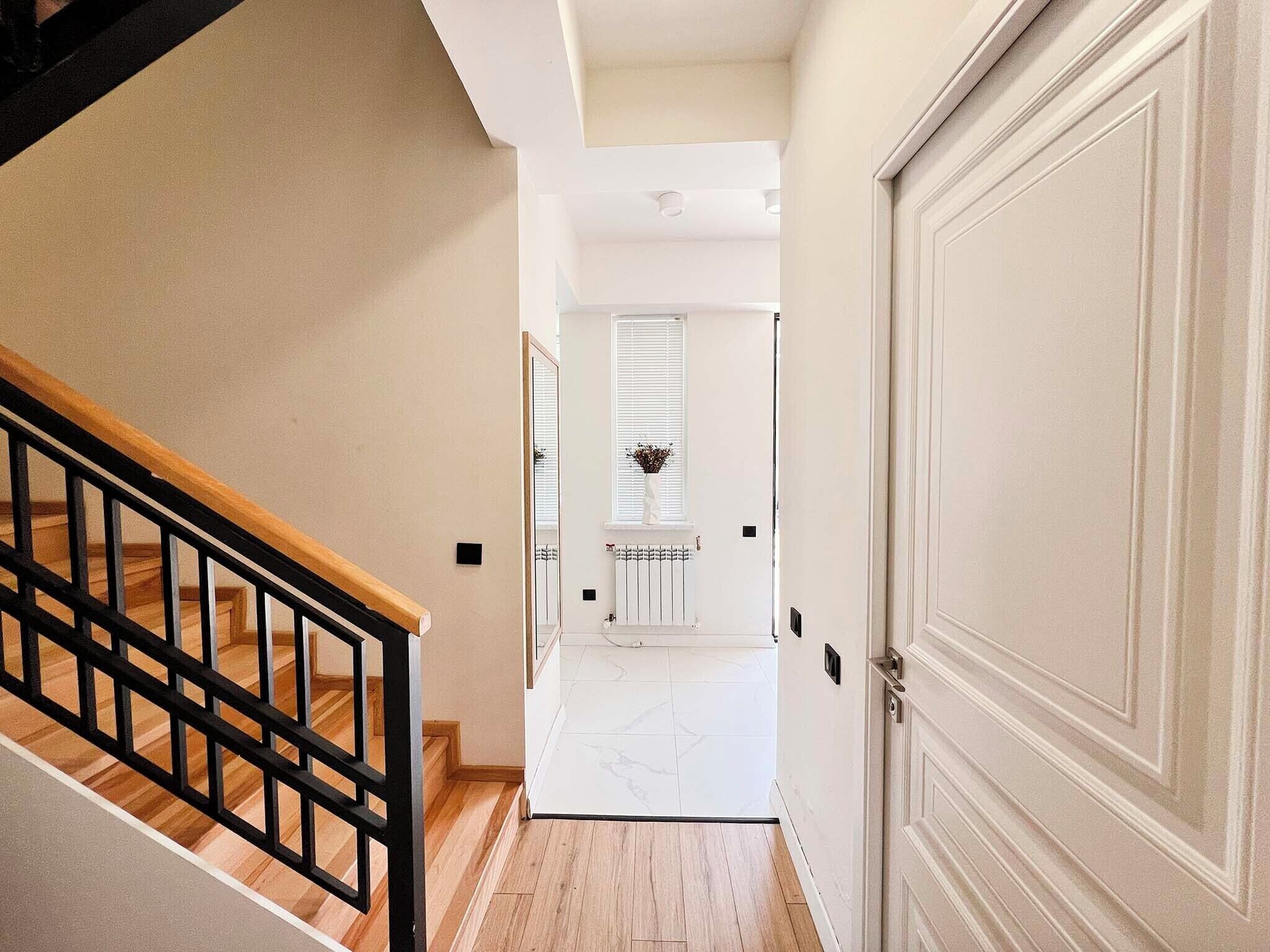 142-cm-Flachbildfernseher mit Digitalempfang