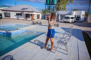 4 piscines extérieures