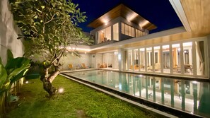Luxury Villa, 4 Bedrooms, Private Pool | Private pool - YY Villa Big Pool & Parking in Seminyak (Seminyak)