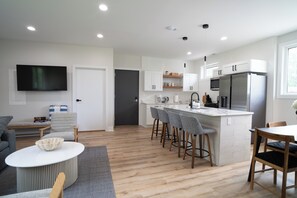 Interior - Modern 2-BR cabin in charming Conneaut by the Lake (Conneaut)