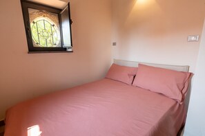 House | 2 bedrooms, individually furnished