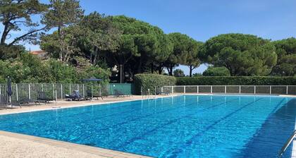 Studio with swimming pool on the Golf de Chiberta (Anglet) - 300m from the beach