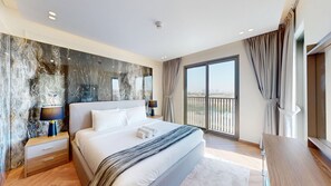 3 dormitorios, tabla de planchar con plancha, wifi gratis y ropa de cama