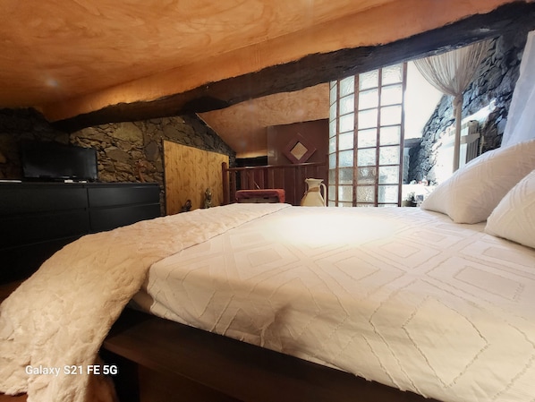2 chambres, fer et planche Ă repasser, Wi-Fi, draps fournis