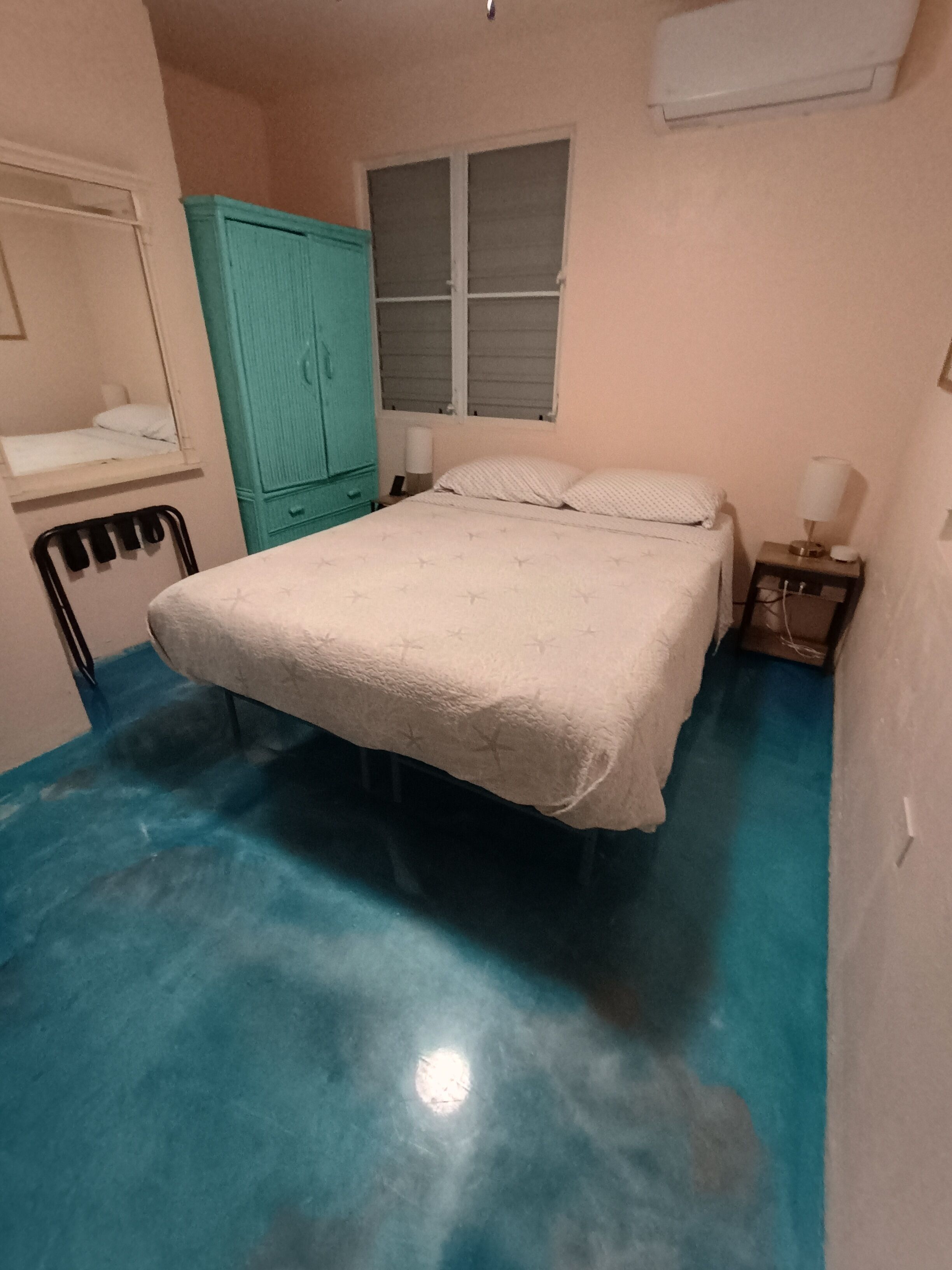 1 bedroom, iron/ironing board, travel cot, free WiFi