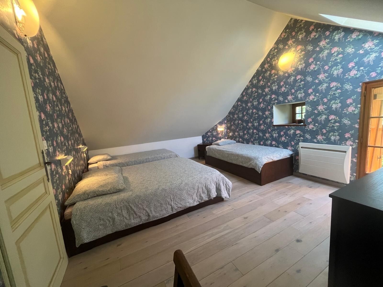 4 quartos, Wi-Fi, roupa de cama