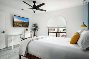 3 bedrooms, iron/ironing board, free WiFi, bed sheets - Turquoise Retreat - Pool, Putting Green, Location! (Scottsdale)