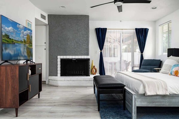 3 bedrooms, iron/ironing board, free WiFi, bed sheets - Turquoise Retreat - Pool, Putting Green, Location! (Scottsdale)