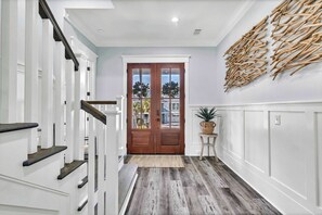 Interior - Sandy Beach Retreat – Burkes Beach w/ Private Pool (Hilton Head Island)