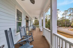 Terrace/patio - Sandy Beach Retreat – Burkes Beach w/ Private Pool (Hilton Head Island)