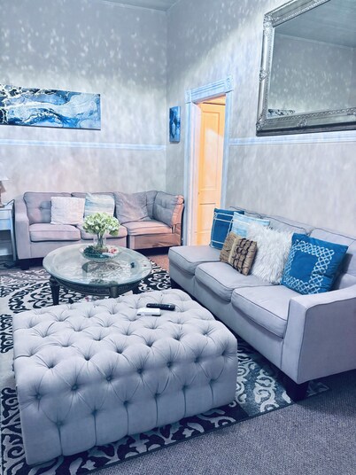 4-bedroom apartment in superb Waycross with AC, WiFi. Enjoy your stay