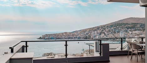 Suite with Sea View & Terrace | Terrace/patio