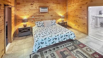 4 bedrooms, free WiFi, bed sheets