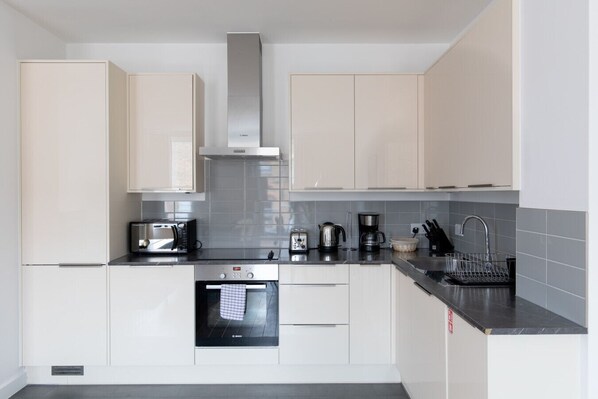 Fridge, microwave, oven, stovetop