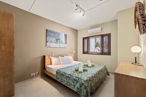 2 chambres, fer et planche à repasser, lit parapluie, Wi-Fi gratuit