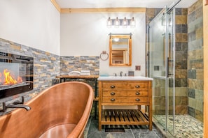 Hair dryer, towels - Beautiful 3BD Cabin Near TOWN! Hot Tub + Fire Pit! (Sevierville)
