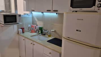 Microwave, oven