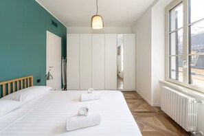 Iron/ironing board