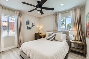 3 bedrooms, desk, iron/ironing board, free WiFi - Modern Desert Getaway w/ Pool, Spa & Tesla Charger (Phoenix)