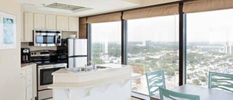 Micro-ondes, plaque de cuisson