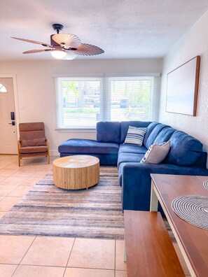 Smart TV, fireplace, ping pong
