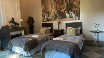 Klassieke kamer, 1 twee- of 2 eenpersoonsbedden | Een minibar, gratis wifi, beddengoed