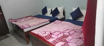 Room | Free WiFi