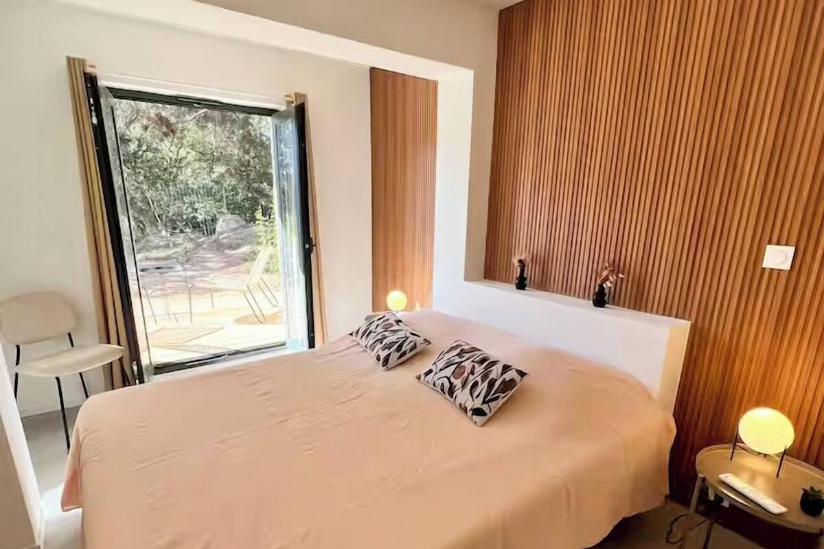 Apartment, 2 Bedrooms, Terrace, Hill View