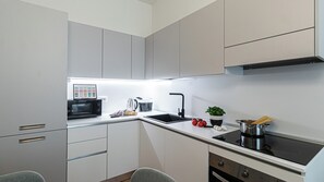 Microwave, oven, stovetop, dishwasher - Italianway Comfort - Cialdini 85 (Milano)