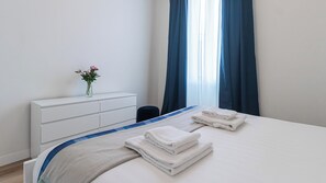 1 chambre, fer et planche à repasser, Wi-Fi gratuit, draps fournis