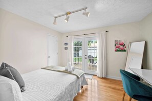 3 bedrooms, desk, iron/ironing board, WiFi